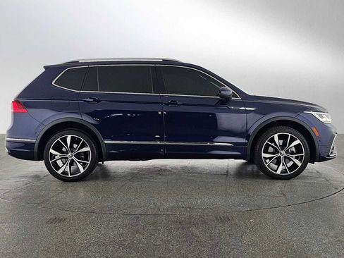 Used 2023 Volkswagen Tiguan SEL R-Line image 2
