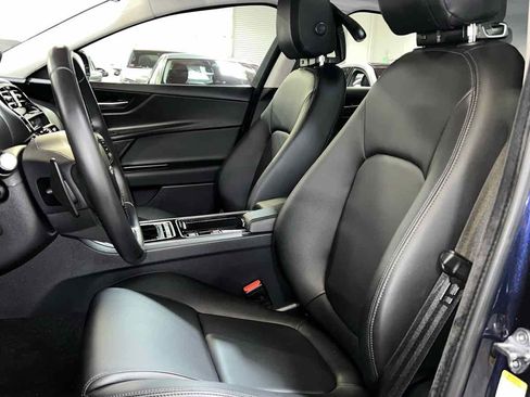 Used 2019 Jaguar XE image 44