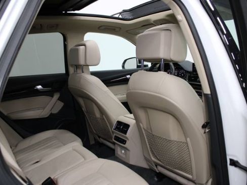 Used 2018 Audi Q5 2.0T Premium Plus w/ Premium Plus Package image 27