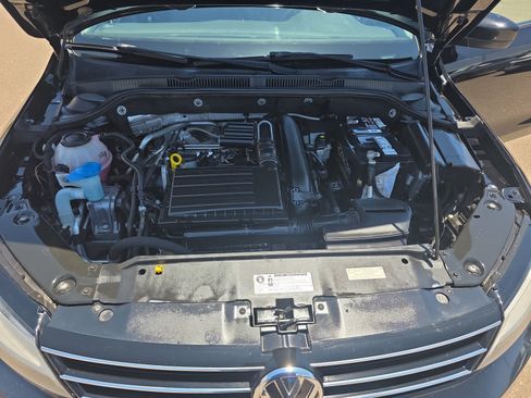 Used 2018 Volkswagen Jetta S w/ Cold Weather Package FWD image 21