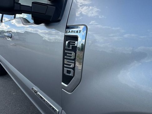 Used 2020 Ford F350 Lariat w/ Lariat Ultimate Package AWD/4WD image 9
