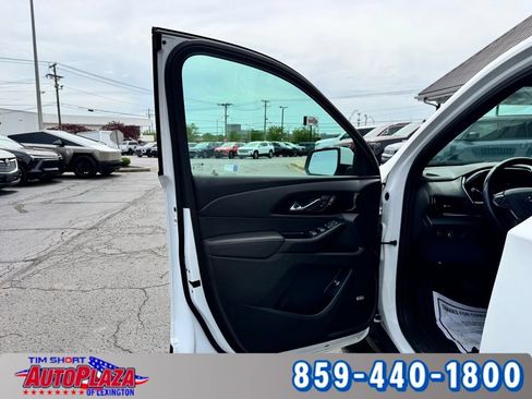 Used 2023 Chevrolet Traverse RS AWD/4WD image 53