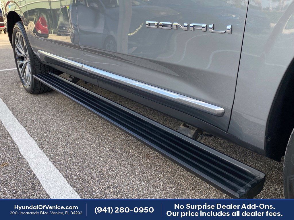 Used 2023 GMC Yukon XL Denali w/ Denali Reserve Package AWD/4WD image 32
