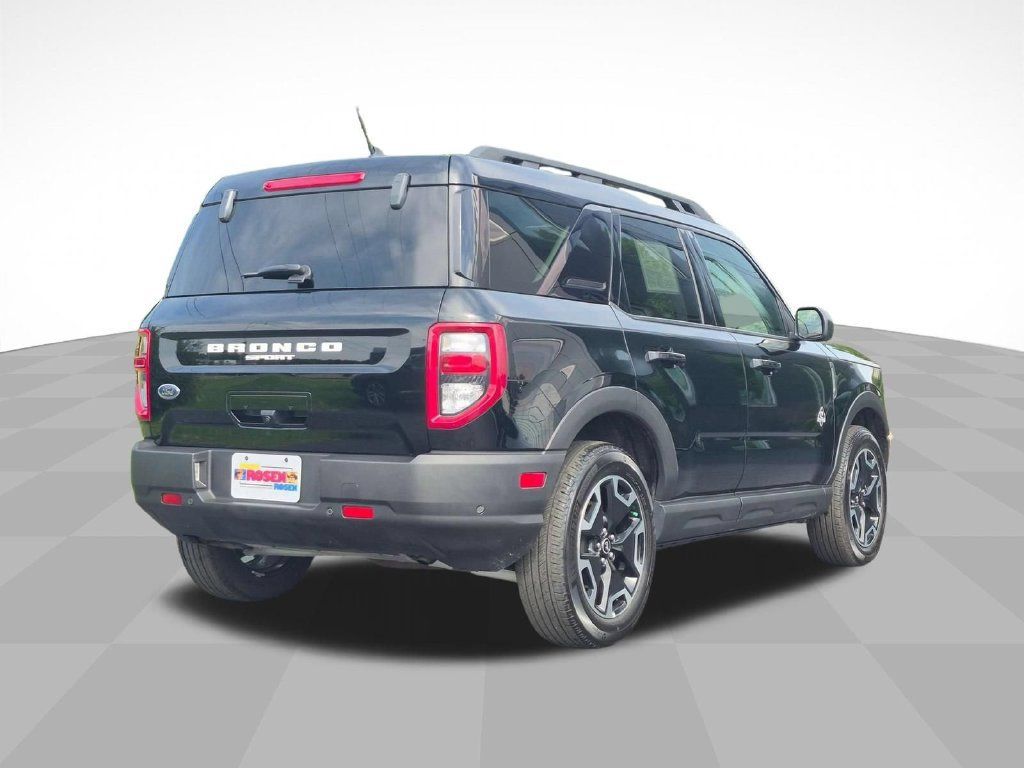 Used 2024 Ford Bronco Sport Outer Banks AWD/4WD image 3