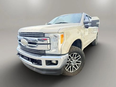 Used 2017 Ford F250 Lariat w/ Lariat Ultimate Package AWD/4WD image 1