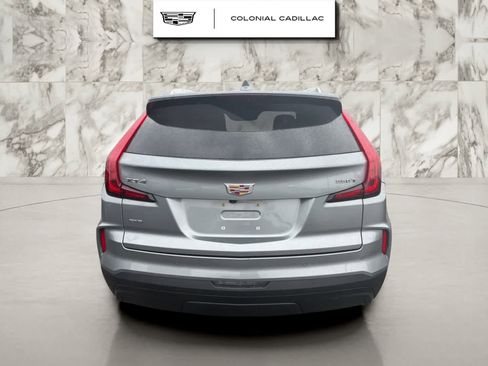 Used 2024 Cadillac XT4 Luxury w/ Cold Weather Package AWD/4WD image 4