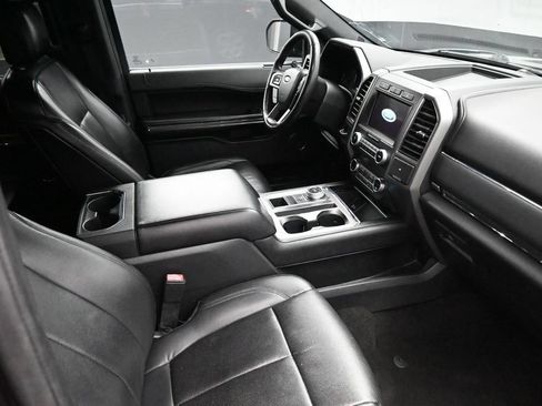 Used 2020 Ford Expedition XLT w/ Equipment Group 202A RWD image 10
