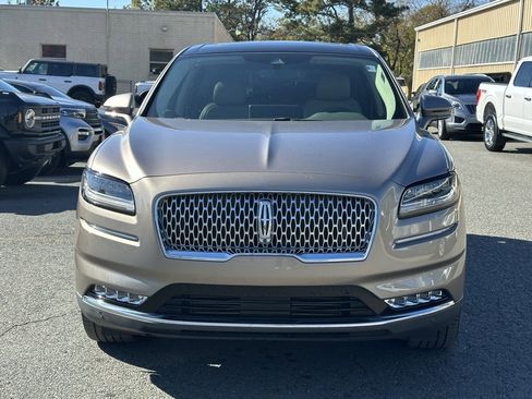 Used 2021 Lincoln Nautilus Reserve w/ Equipment Group 202A image 11
