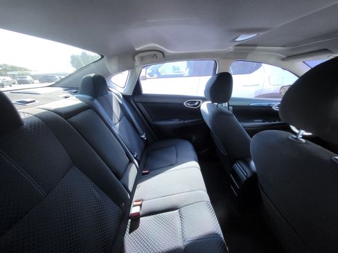 Used 2017 Nissan Sentra SR Turbo w/ SR Midnight Edition FWD image 9