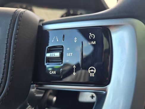 Used 2023 Land Rover Range Rover SE image 31