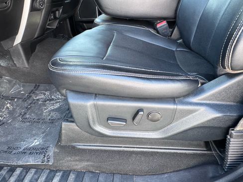 Used 2020 Ford F450 Lariat w/ Lariat Value Package AWD/4WD image 28