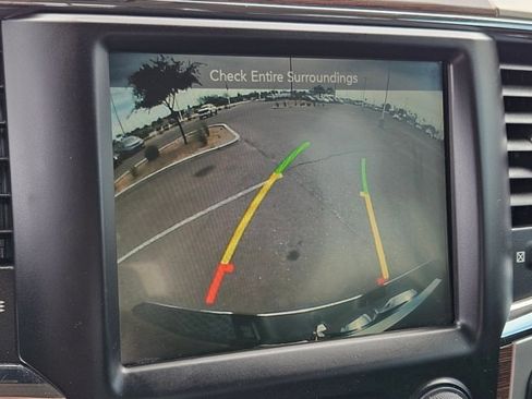 Used 2016 RAM 1500 Laramie w/ Convenience Group AWD/4WD image 18