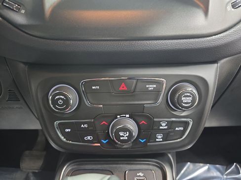 Used 2017 Jeep Compass Trailhawk w/ Cold Weather Group AWD/4WD image 20