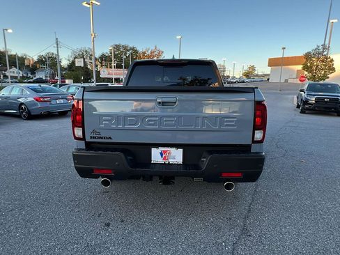 New 2026 Honda Ridgeline Black Edition image 5