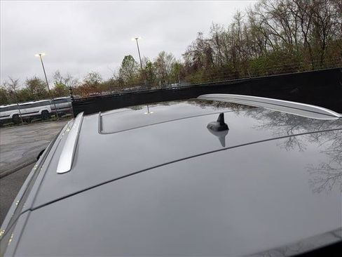 Used 2023 Volkswagen Atlas Cross Sport SEL Premium R-Line image 25