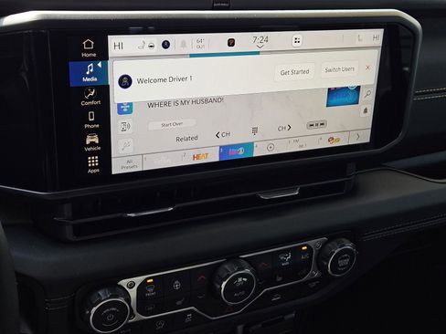 New 2026 Jeep Gladiator Sport image 19