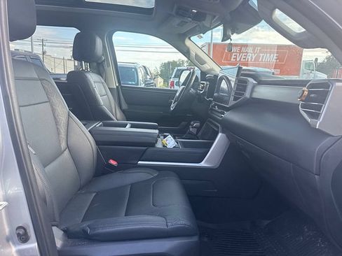 Used 2024 Toyota Tundra Limited AWD/4WD image 25