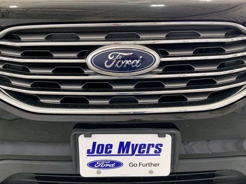 Used 2020 Ford Edge SE image 27