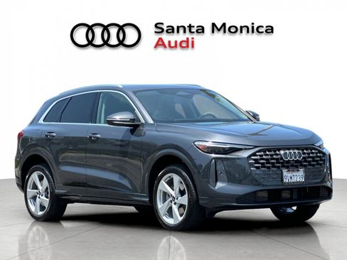 Used 2025 Audi Q5 Premium Plus w/ Premium Plus AWD/4WD image 9