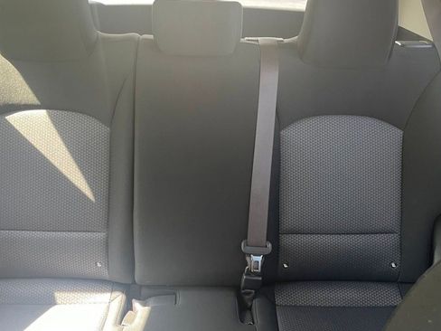 Used 2025 Kia Soul LX w/ LX Technology Package FWD image 34