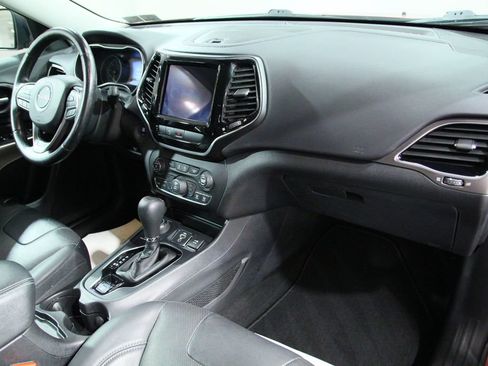 Used 2019 Jeep Cherokee Limited AWD/4WD image 20