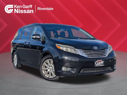 Used 2017 Toyota Sienna Limited Premium