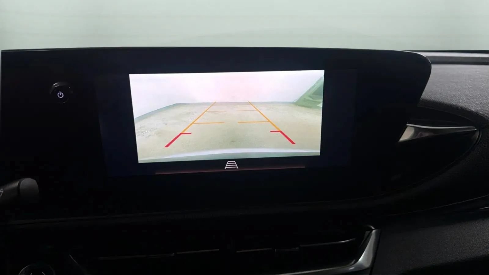 Used 2025 Buick Envista Preferred FWD image 14