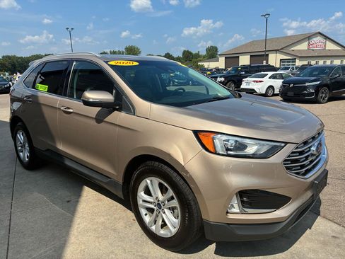 Used 2020 Ford Edge SEL w/ Cargo Accessory Package FWD image 3
