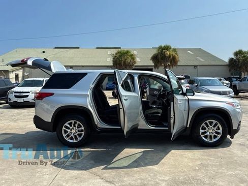Used 2019 Chevrolet Traverse LS FWD image 19