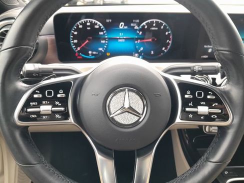 Used 2023 Mercedes-Benz CLA 250 4MATIC w/ Premium Package image 4