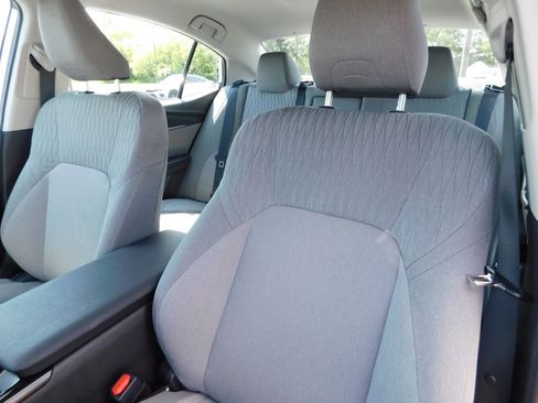 Used 2025 Toyota Camry LE AWD/4WD image 14