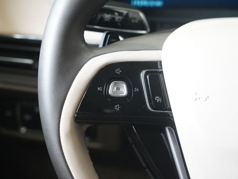Used 2024 Lincoln Corsair FWD image 15