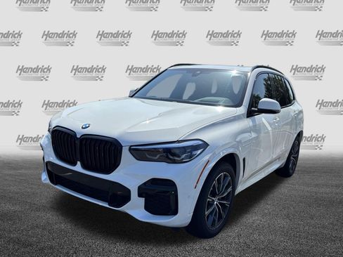 Used 2022 BMW X5 xDrive40i w/ M Sport Package AWD/4WD image 6