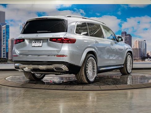 New 2026 Mercedes-Benz Maybach GLS 600 4MATIC image 8