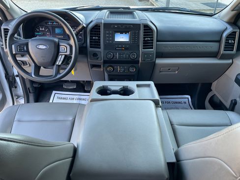Used 2021 Ford F350 XL image 12