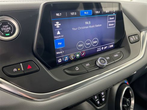 Used 2022 Chevrolet Blazer LT image 13