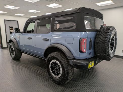 Used 2024 Ford Bronco Badlands image 6