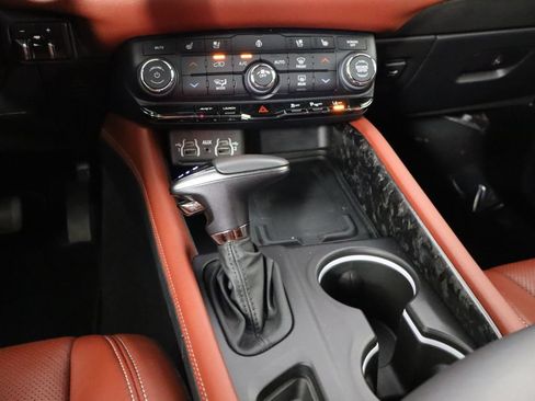 Used 2024 Dodge Durango SRT Hellcat AWD/4WD image 30