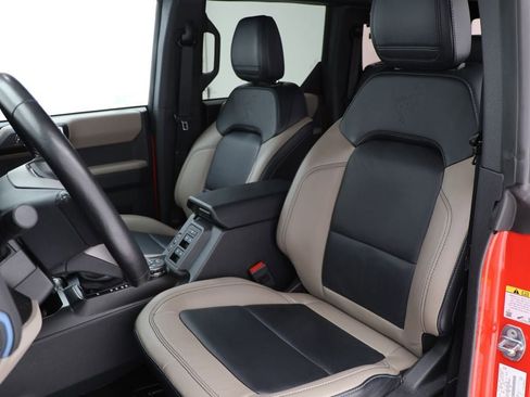 Used 2023 Ford Bronco Wildtrak image 17