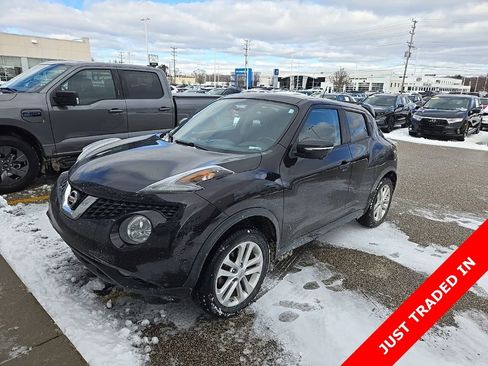 Used 2016 Nissan Juke SL image 1