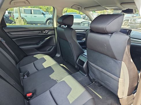 Used 2021 Honda Accord LX image 11