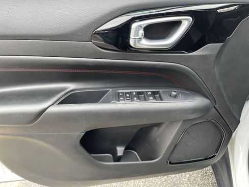 Used 2025 Jeep Compass Trailhawk w/ Trailer Tow Group image 18