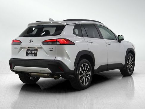 Used 2022 Toyota Corolla Cross XLE image 5