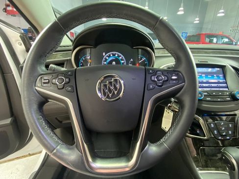 Used 2016 Buick LaCrosse FWD image 20