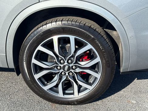 Used 2024 Cadillac XT6 Sport w/ Technology Package image 10