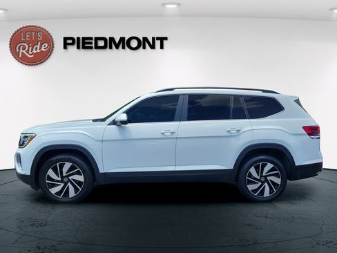 Used 2024 Volkswagen Atlas SE FWD image 8