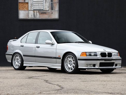 Used 1998 BMW M3 Sedan RWD image 4