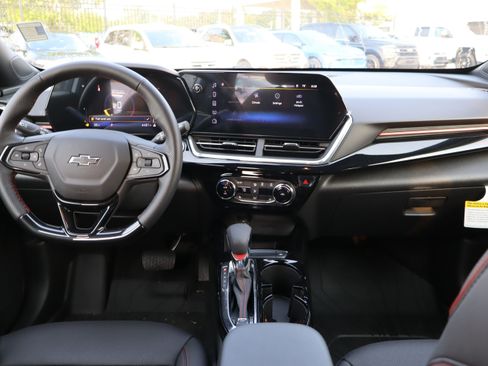 Used 2026 Chevrolet Trax RS w/ Sunroof Package FWD image 14