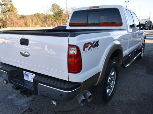 Used 2012 Ford F250 Lariat w/ Lariat Interior Pkg image 6