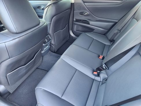 New 2025 Lexus ES 350 w/ Premium Package image 22